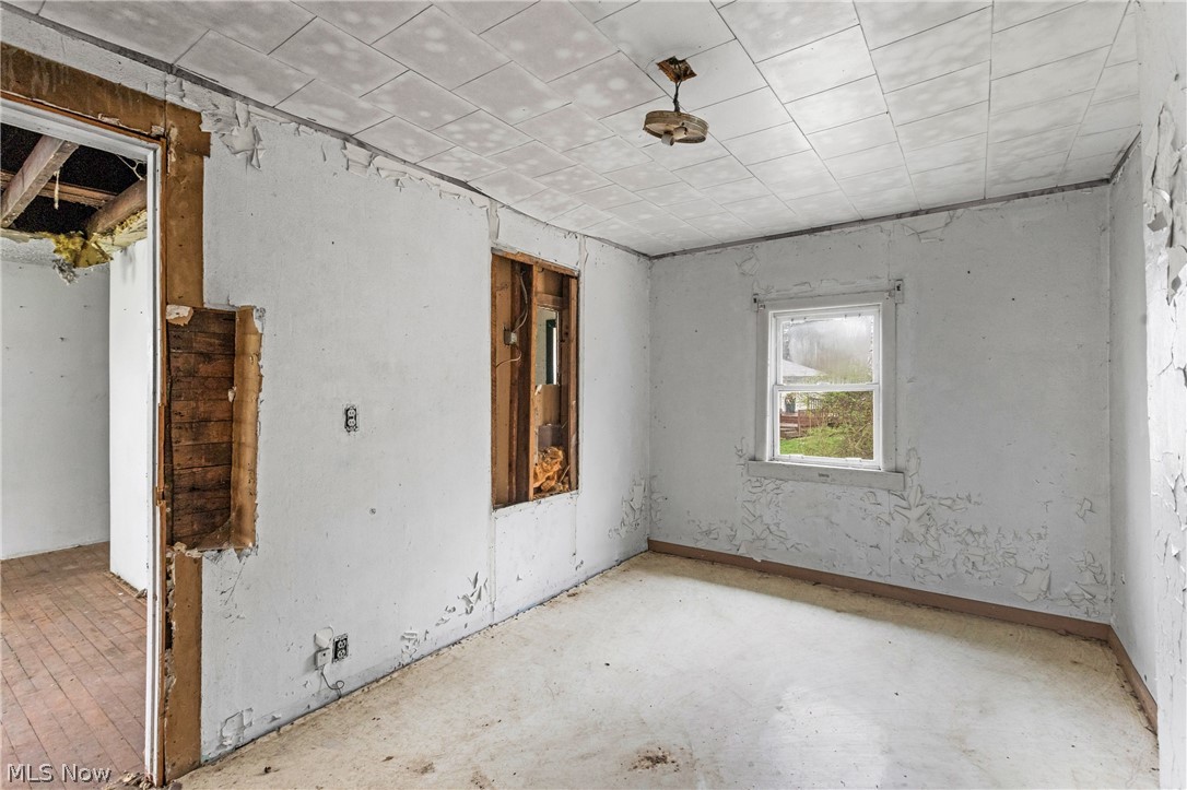 7766 Stewart Sharon Road Masury, OH 44438 - Photo 7 of 17