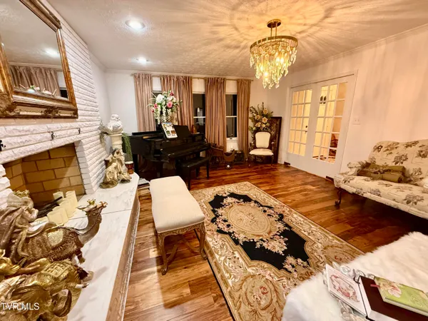 $695,000 | 11516 Frederick Road, Coeburn, VA 24230