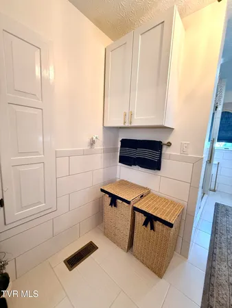 $695,000 | 11516 Frederick Road, Coeburn, VA 24230