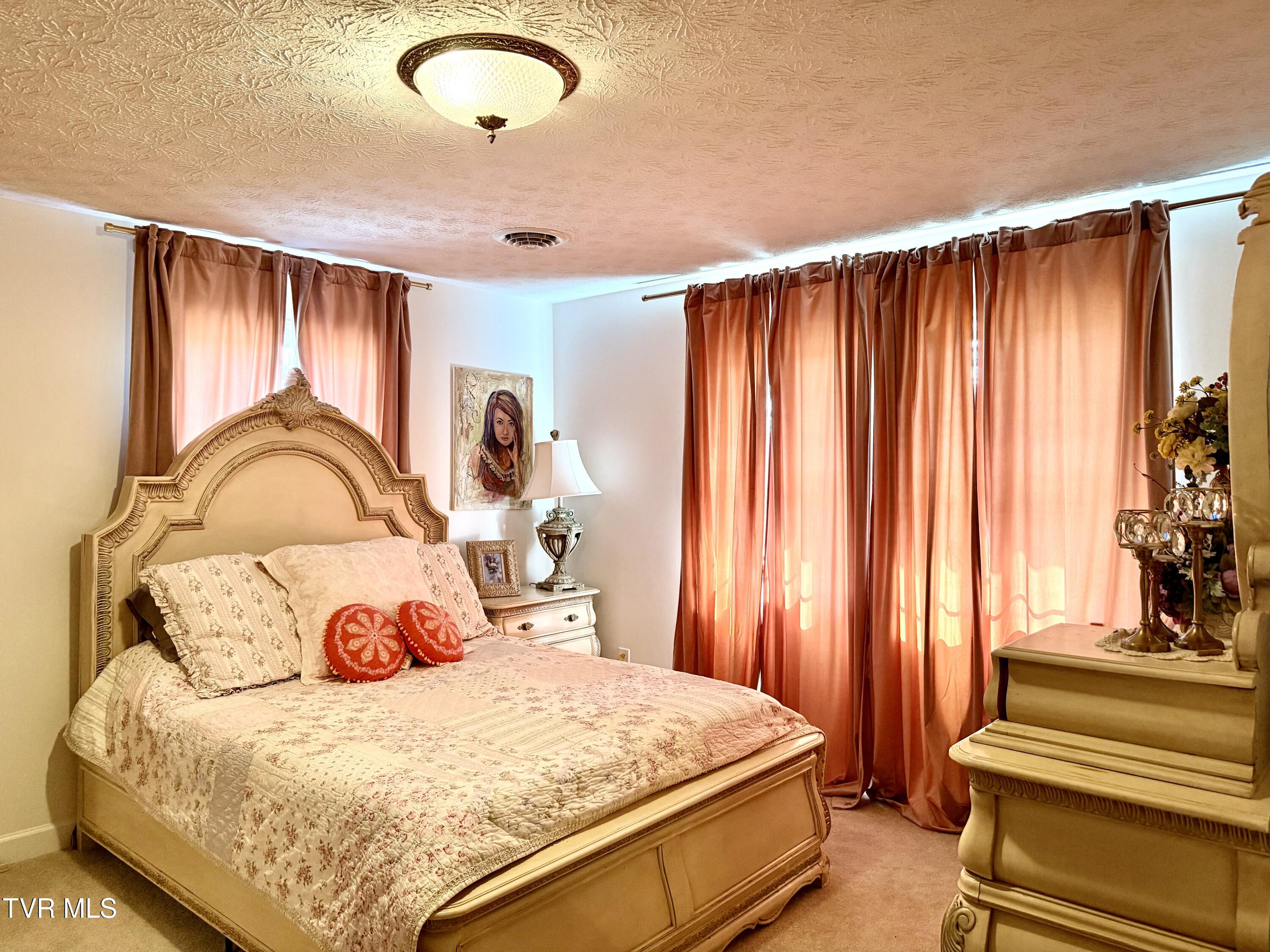 11516 Frederick Road Coeburn, VA 24230 - Photo 53 of 90 IMG_9834