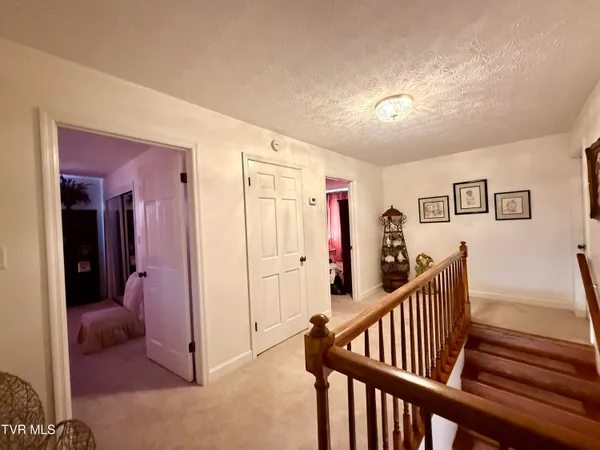 $695,000 | 11516 Frederick Road, Coeburn, VA 24230