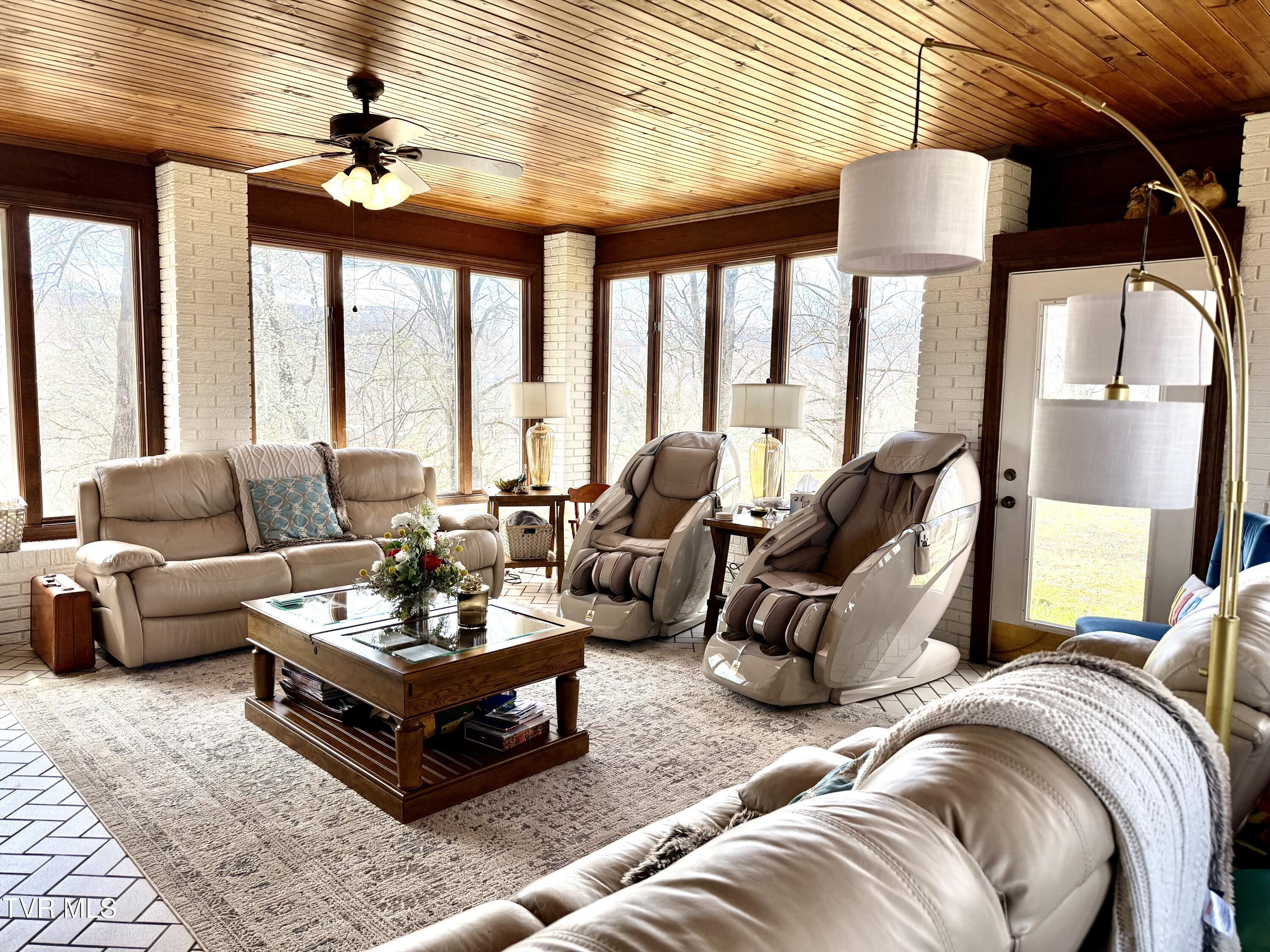 11516 Frederick Road Coeburn, VA 24230 - Photo 74 of 90 IMG_9819