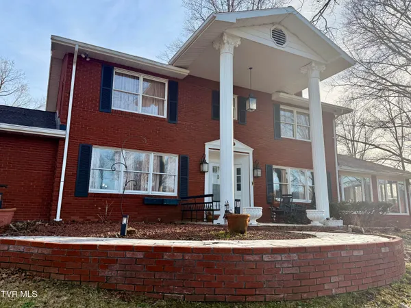 $695,000 | 11516 Frederick Road, Coeburn, VA 24230