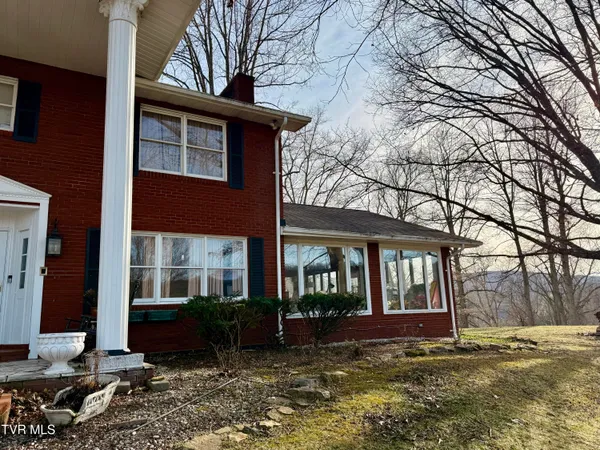 $695,000 | 11516 Frederick Road, Coeburn, VA 24230