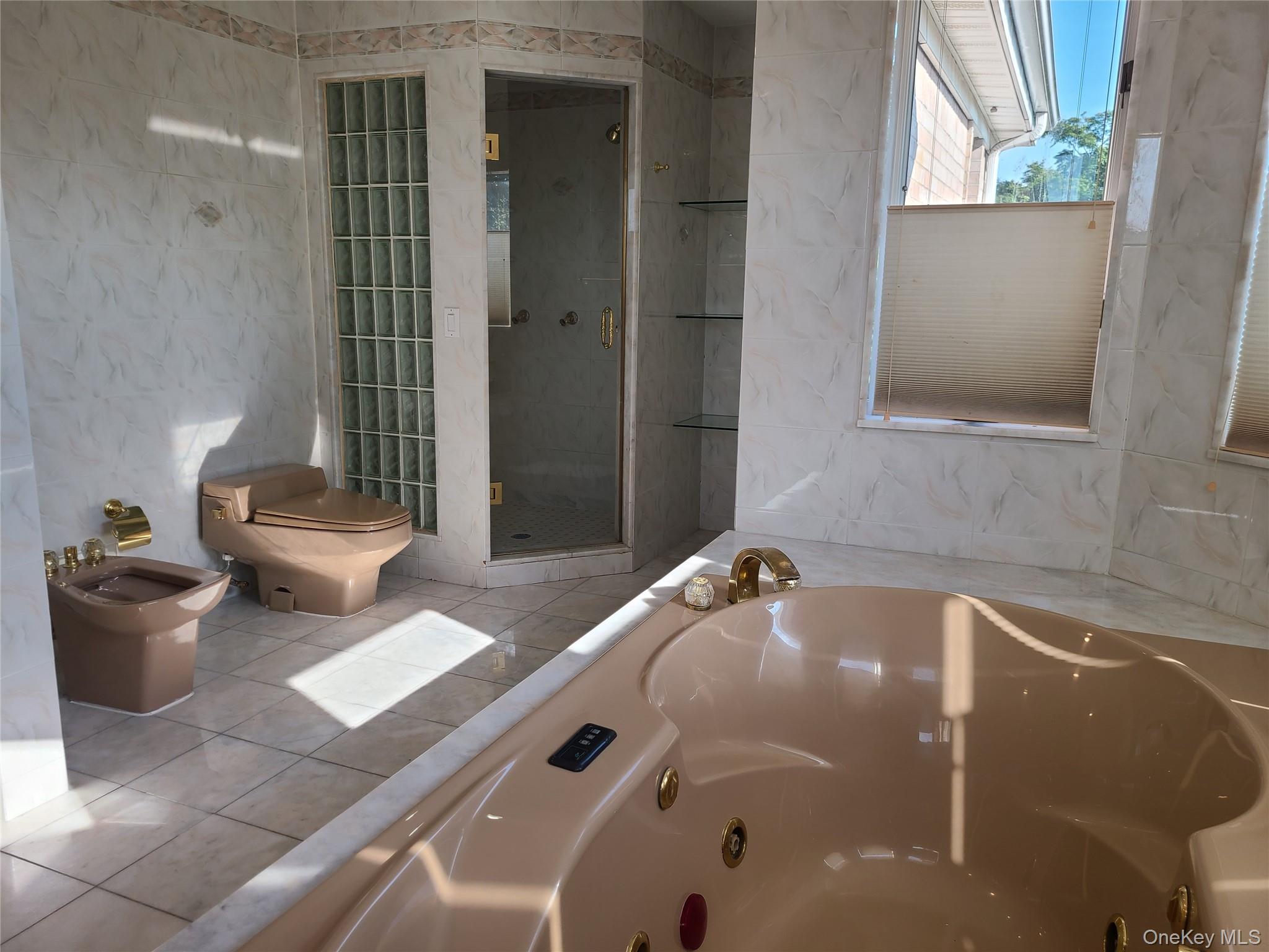 14 Potters Lane New Rochelle, NY 10805 - Photo 12 of 14 a bathroom with a sink and toilet