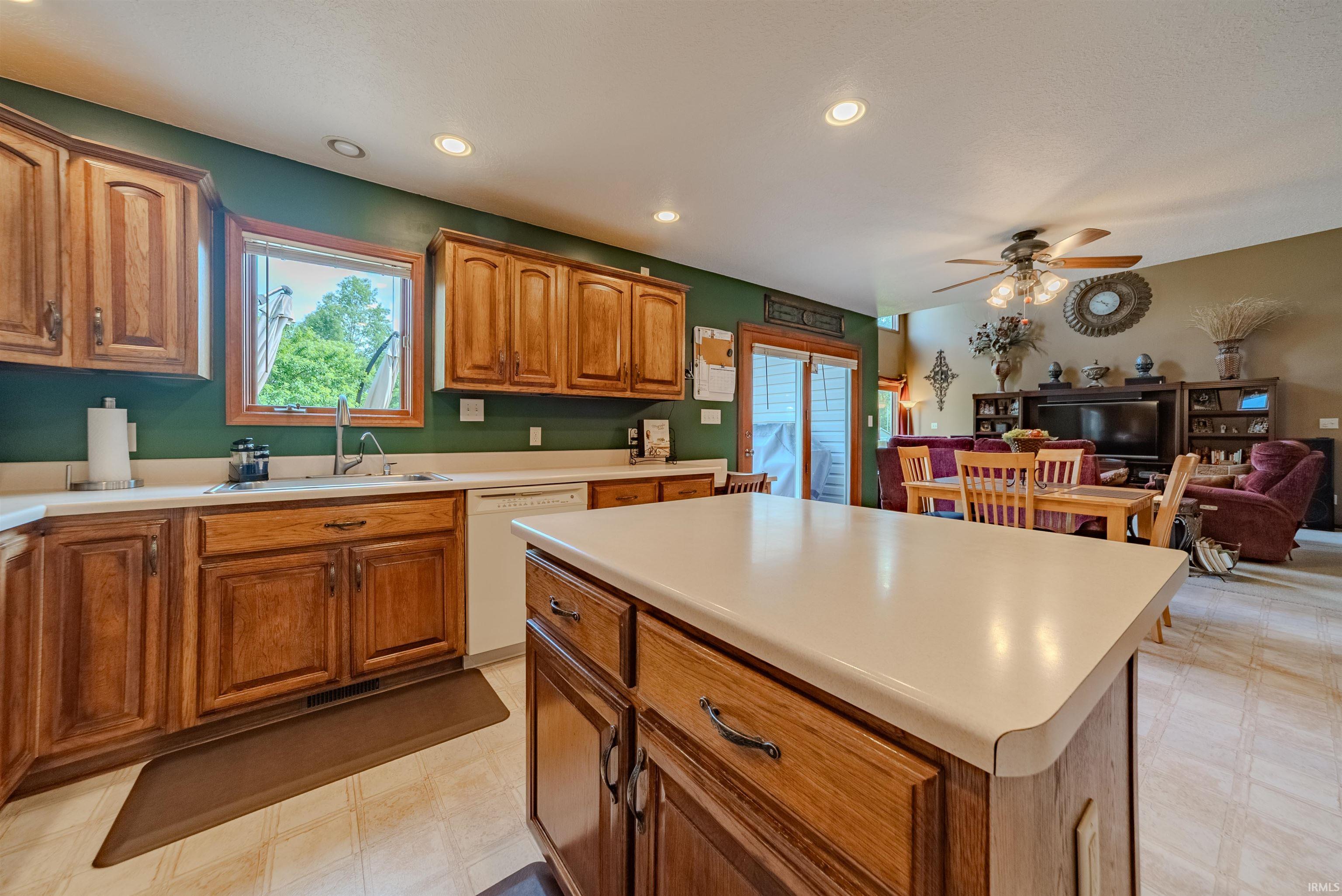 7751 Fibia Place Fort Wayne, IN 46818 - Photo 13 of 31