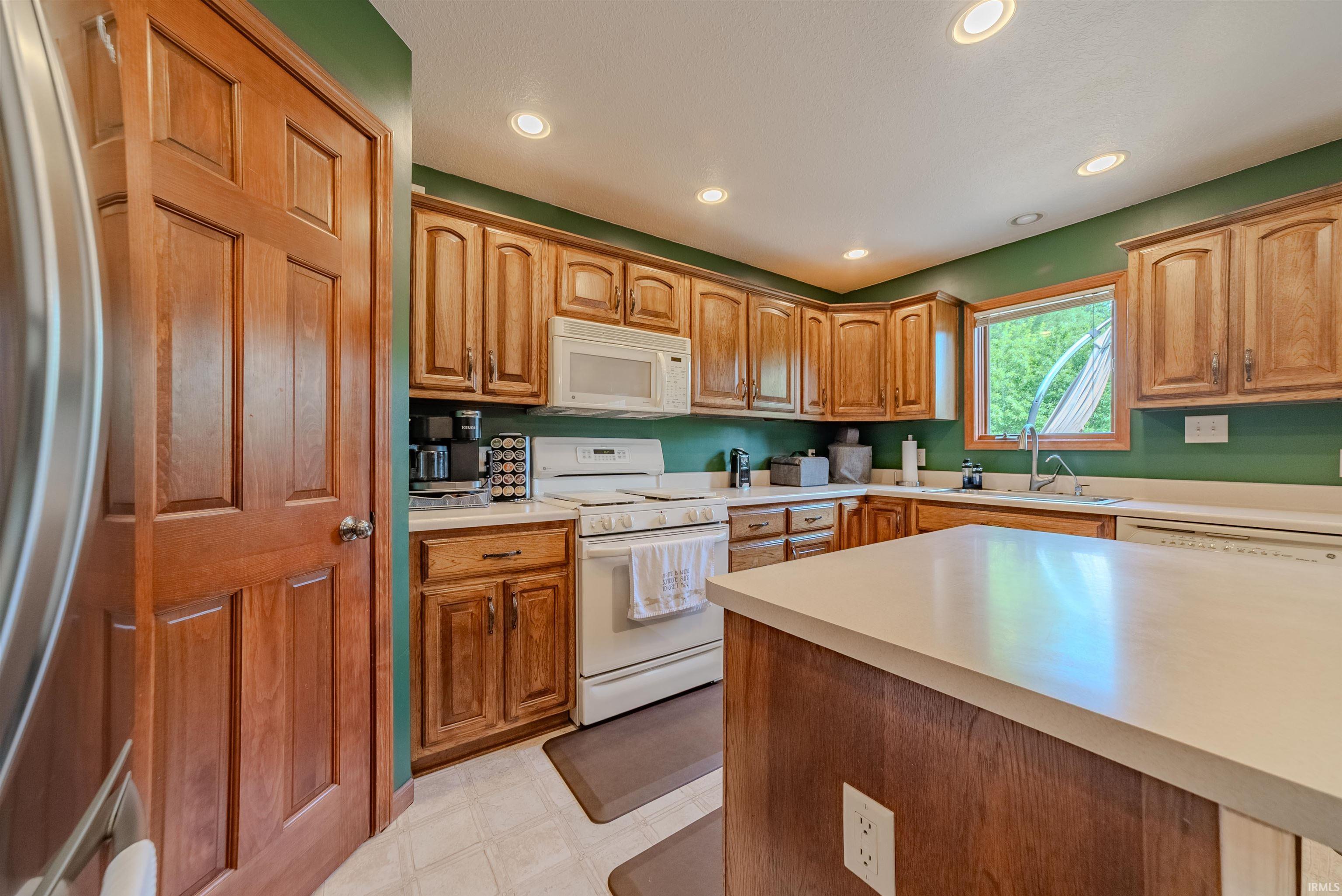 7751 Fibia Place Fort Wayne, IN 46818 - Photo 14 of 31