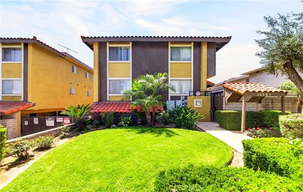$535,000 | 15205 Budlong Avenue, Unit 19, Gardena, CA 90247