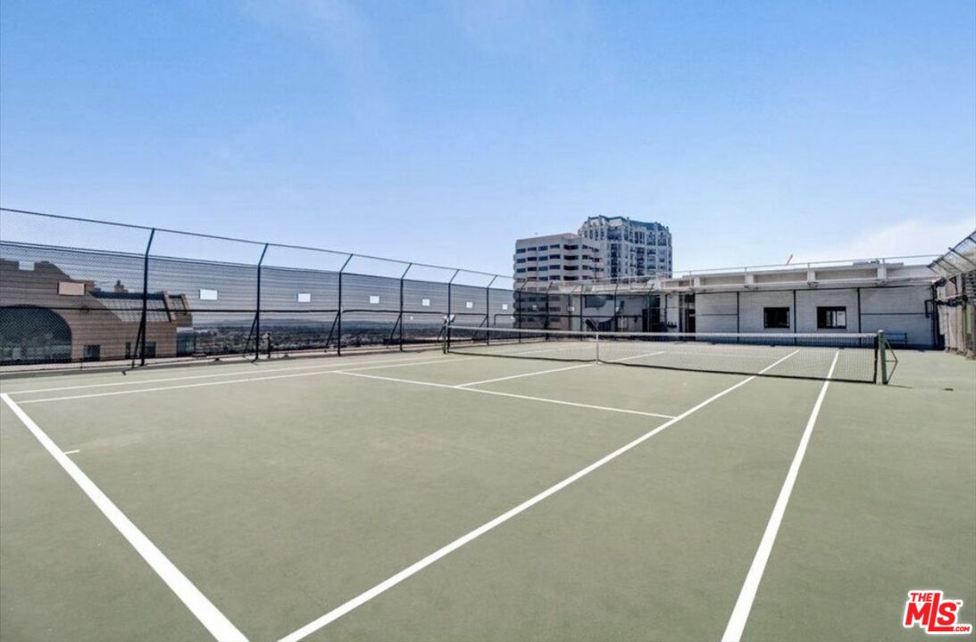 10535 Wilshire Boulevard, Unit 1701 Los Angeles, CA 90024 - Photo 17 of 18