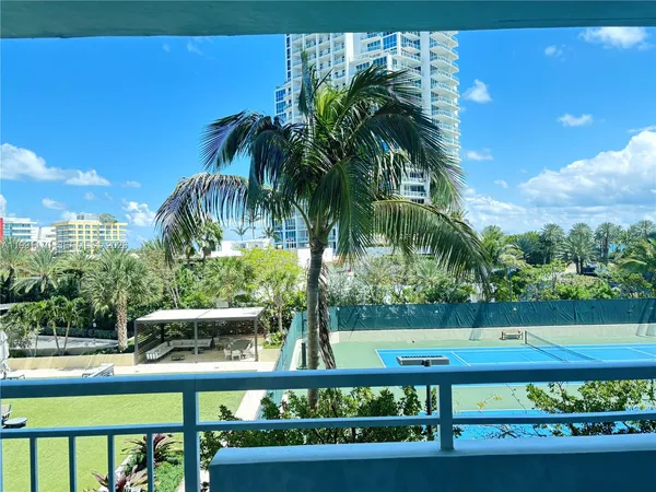 $4,500 | 400 South Pointe Drive, Unit 408, Miami Beach, FL 33139