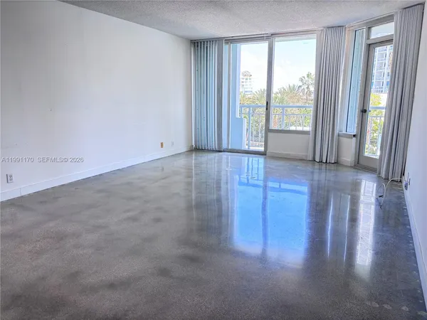 $4,500 | 400 South Pointe Drive, Unit 408, Miami Beach, FL 33139