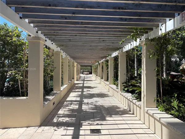 $4,500 | 400 South Pointe Drive, Unit 408, Miami Beach, FL 33139