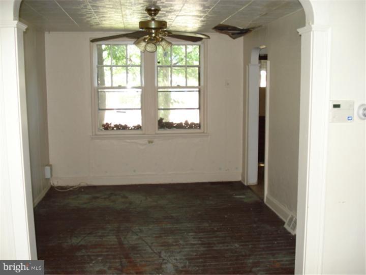 2853 Yorkship Road Camden, NJ 08104 - Photo 3 of 10 Gallery Image 3
