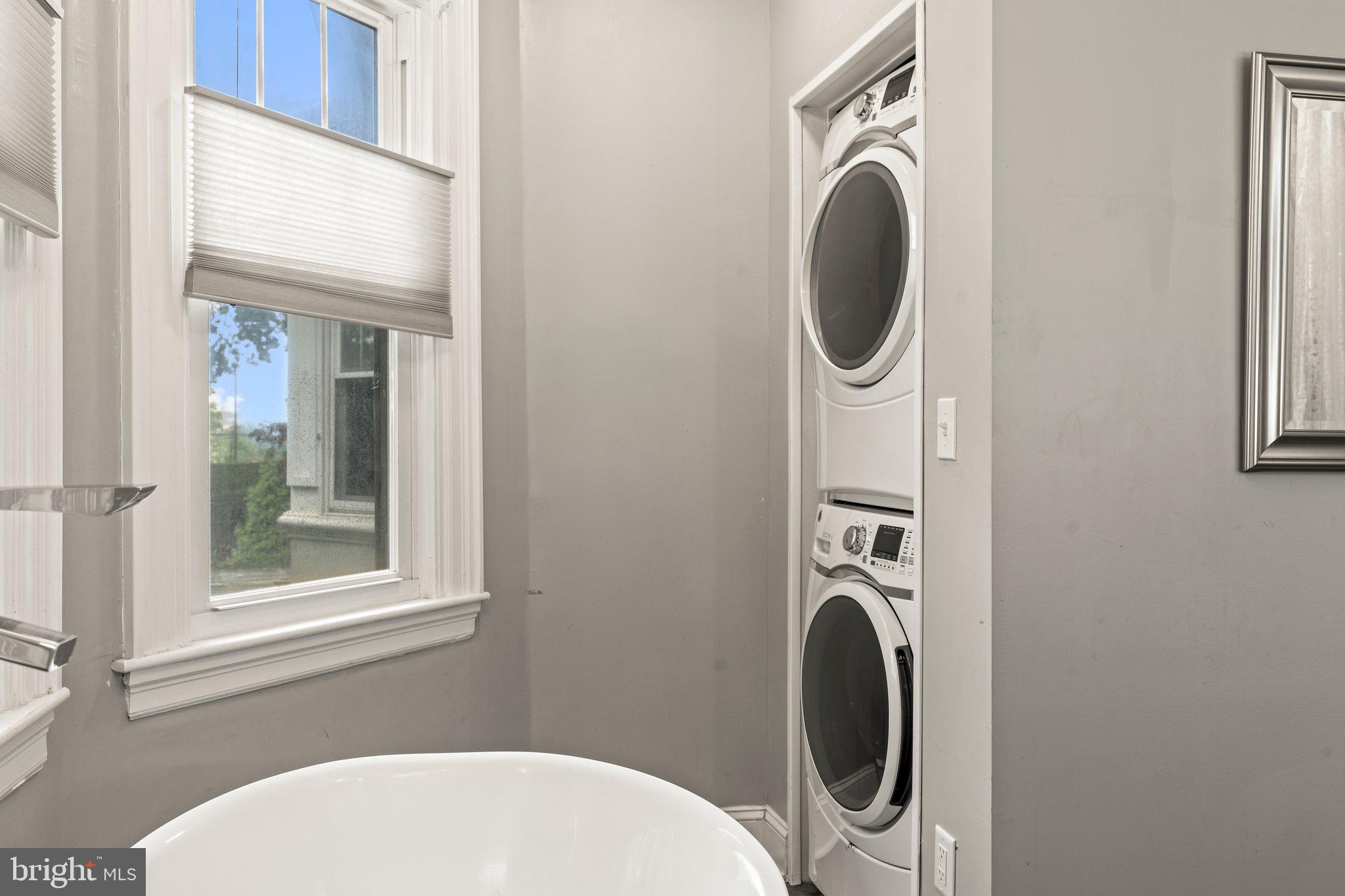 2515 Garrett Road Drexel Hill, PA 19026 - Photo 36 of 61 a utility room with dryer washer and a window