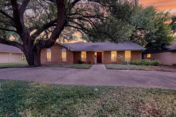 $550,000 | 2306 Lawnmeadow Drive, Richardson, TX 75080