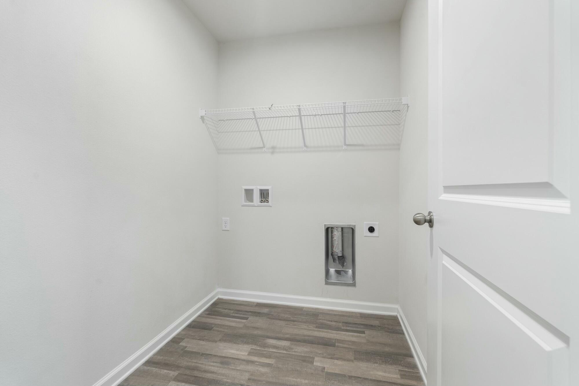 610 Riverwalk Circle Freeport, FL 32439 - Photo 36 of 50 a view of an empty room