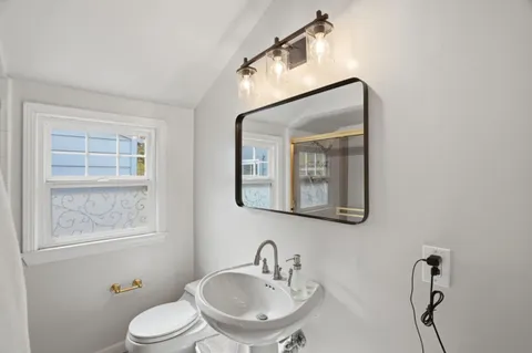 $2,748,000 | 2001 Sharon Avenue, Belmont, CA 94002