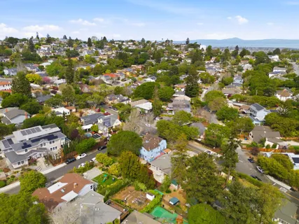 $2,748,000 | 2001 Sharon Avenue, Belmont, CA 94002