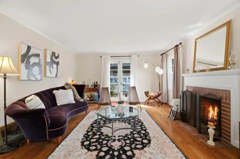 $2,748,000 | 2001 Sharon Avenue, Belmont, CA 94002