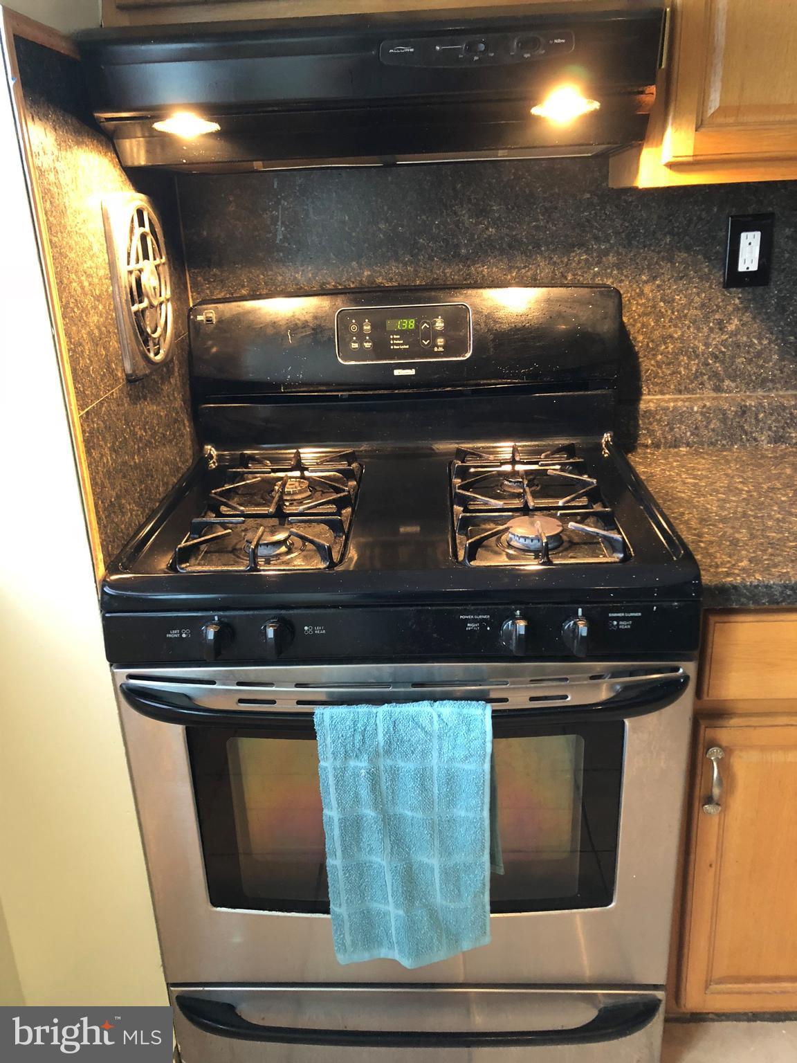 5521 Whitwood Road Baltimore, MD 21206 - Photo 12 of 30 Stainless Steel Appliances