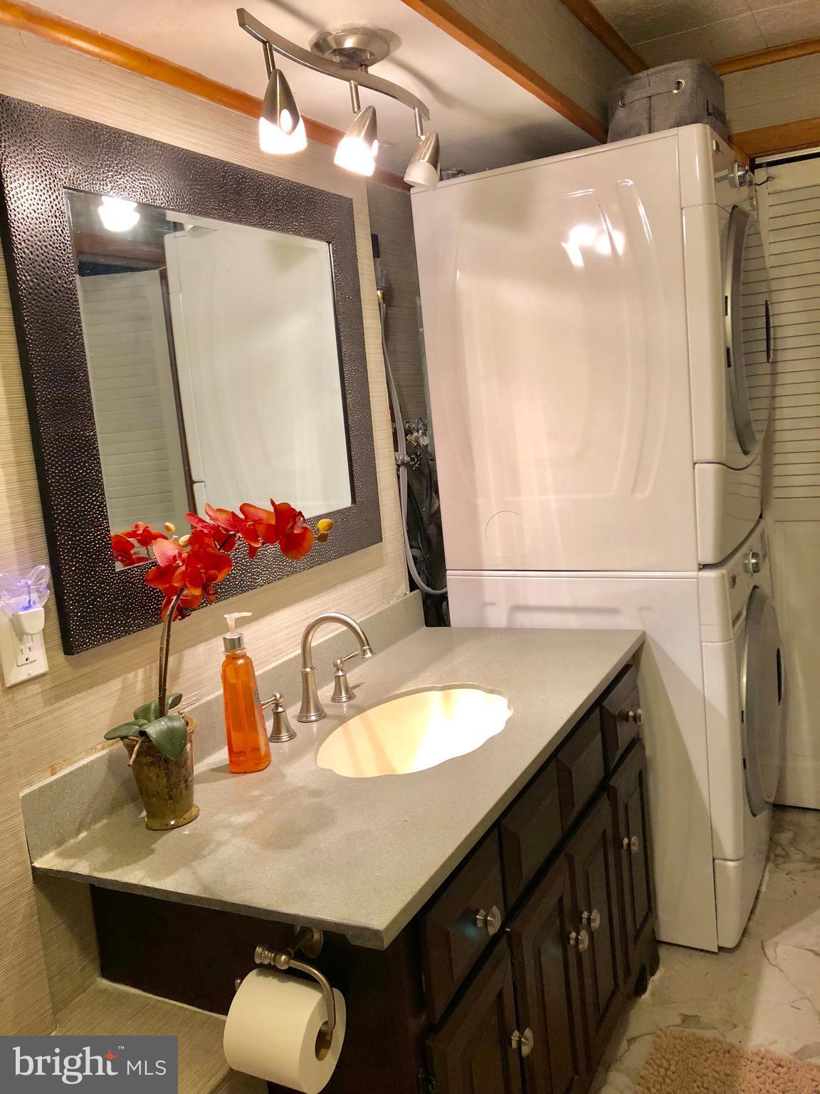 5521 Whitwood Road Baltimore, MD 21206 - Photo 27 of 30 Updated LL Bath