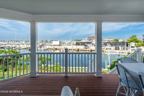 $6,200,000 | 564 Lake Avenue, Bay Head, NJ 08742