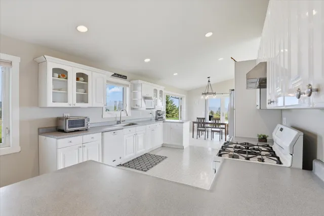 $1,145,000 | 4746 Furzee Road, Clayton, WA 99110