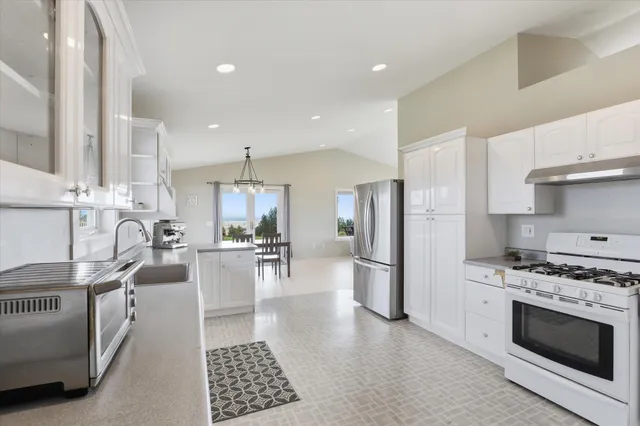 $1,145,000 | 4746 Furzee Road, Clayton, WA 99110