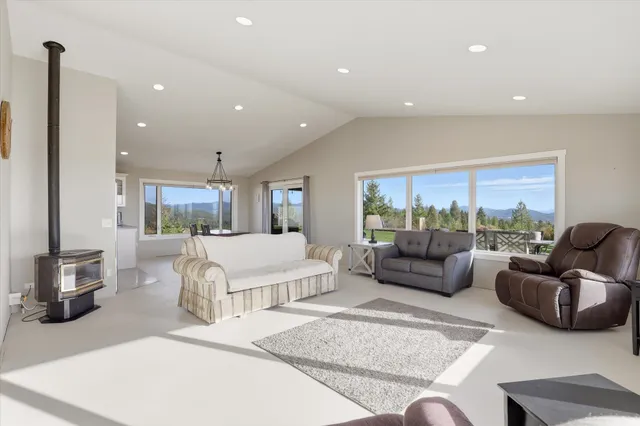 $1,145,000 | 4746 Furzee Road, Clayton, WA 99110