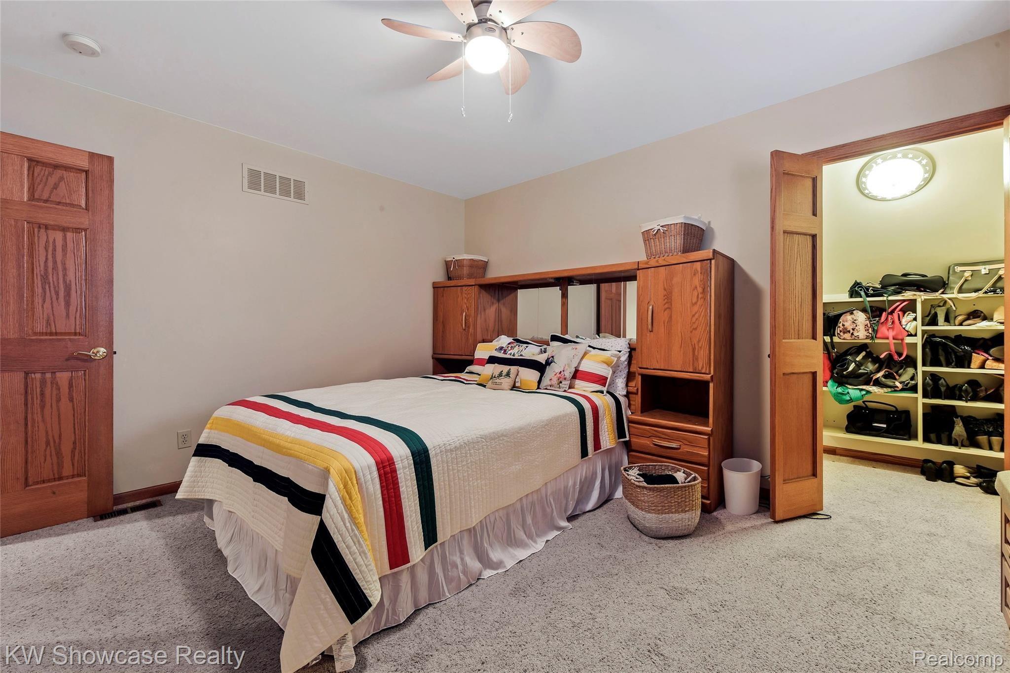 2828 Porter Road White Lake, MI 48383 - Photo 46 of 75 DSC_5716.jpg