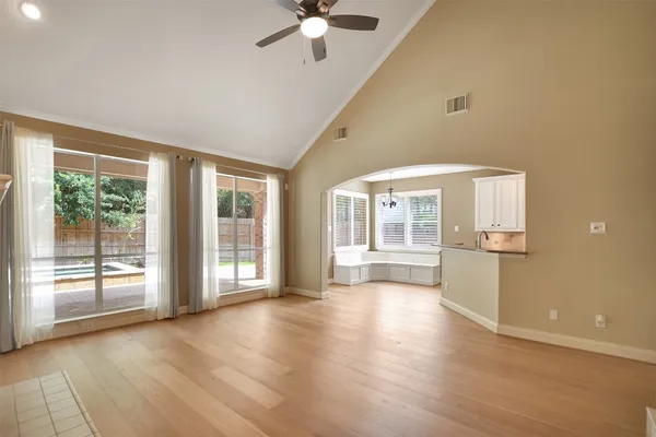 $4,600 | 79 West Frontera Circle, The Woodlands, TX 77382