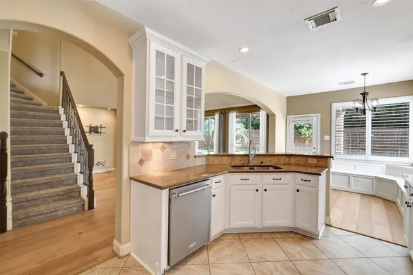 $4,600 | 79 West Frontera Circle, The Woodlands, TX 77382