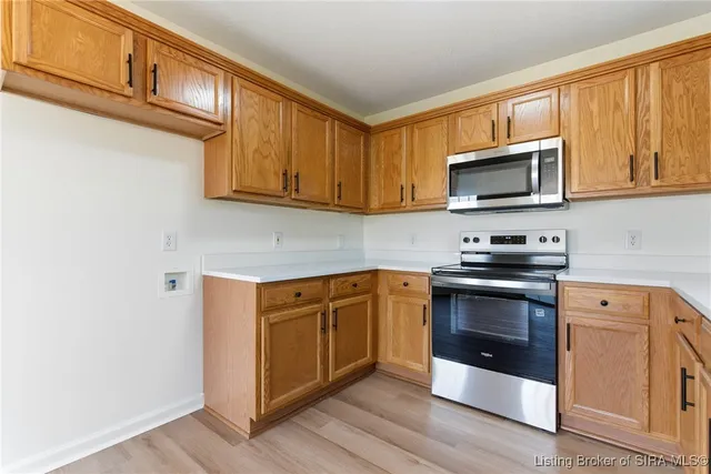 $279,900 | 4401 Leaf Circle, Sellersburg, IN 47172