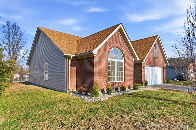 $279,900 | 4401 Leaf Circle, Sellersburg, IN 47172