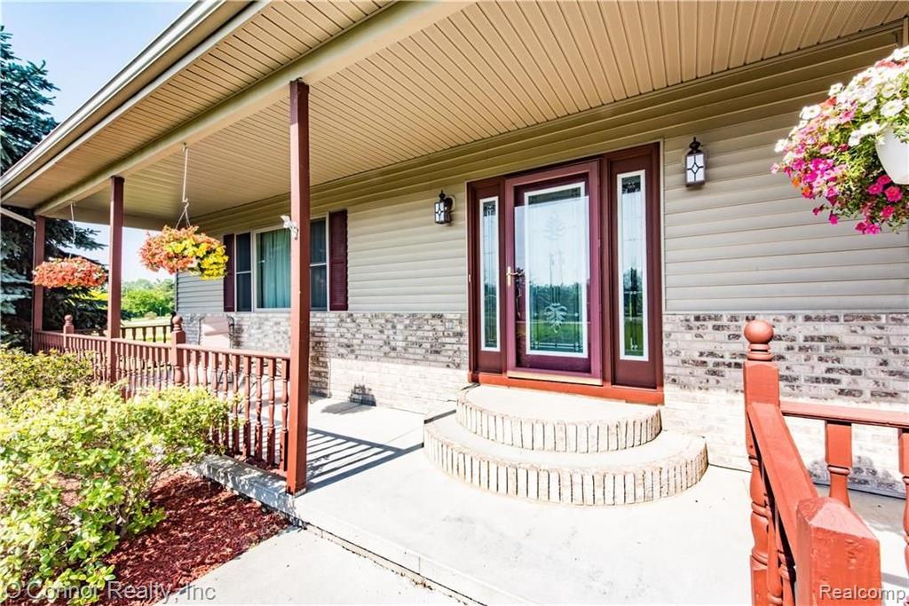 586 Mayer Road Columbus, MI 48063 - Photo 22 of 25