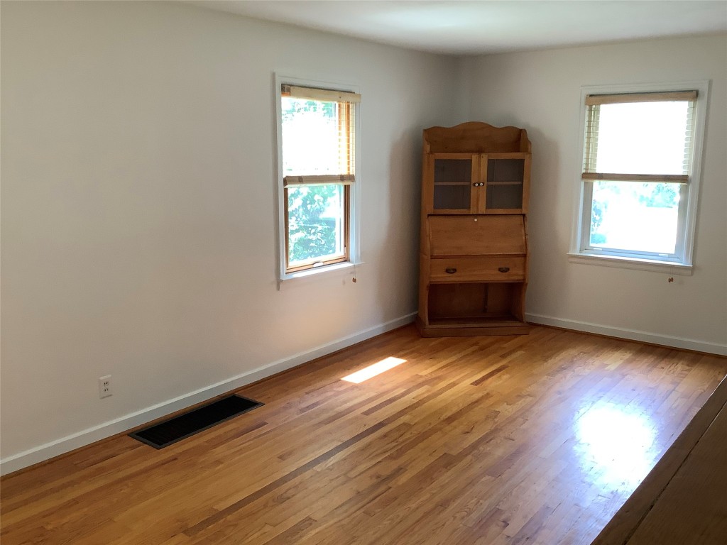 1141 Ford Road Vestal, NY 13850 - Photo 6 of 18 Gallery Image 6
