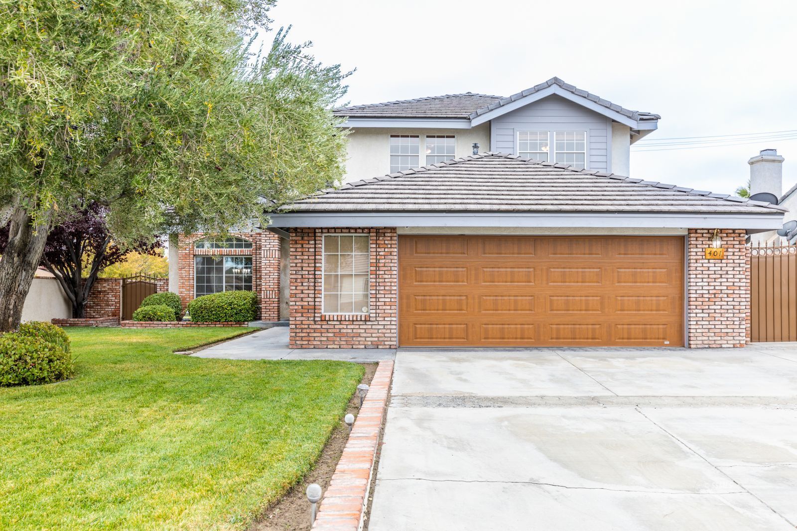 401 Laurkris Court Ridgecrest, CA 93555 - Photo 1 of 49