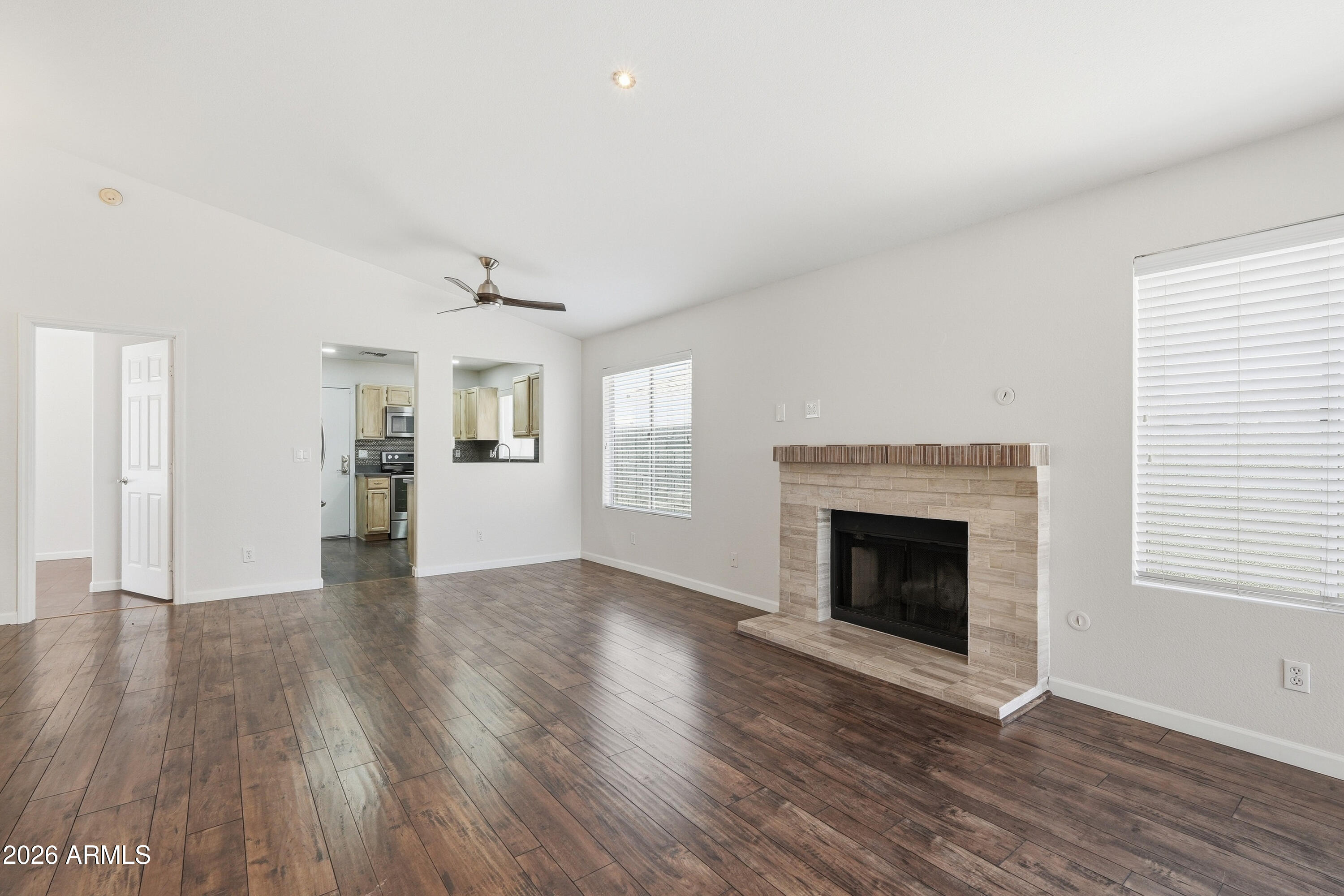 4326 East Desert Trumpet Road Phoenix, AZ 85044 - Photo 5 of 23