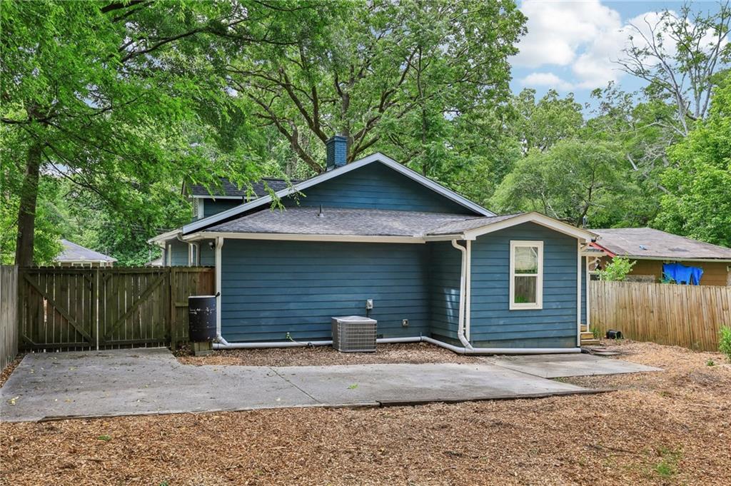 1077 Birch Street Southwest Atlanta, GA 30310 - Photo 25 of 33