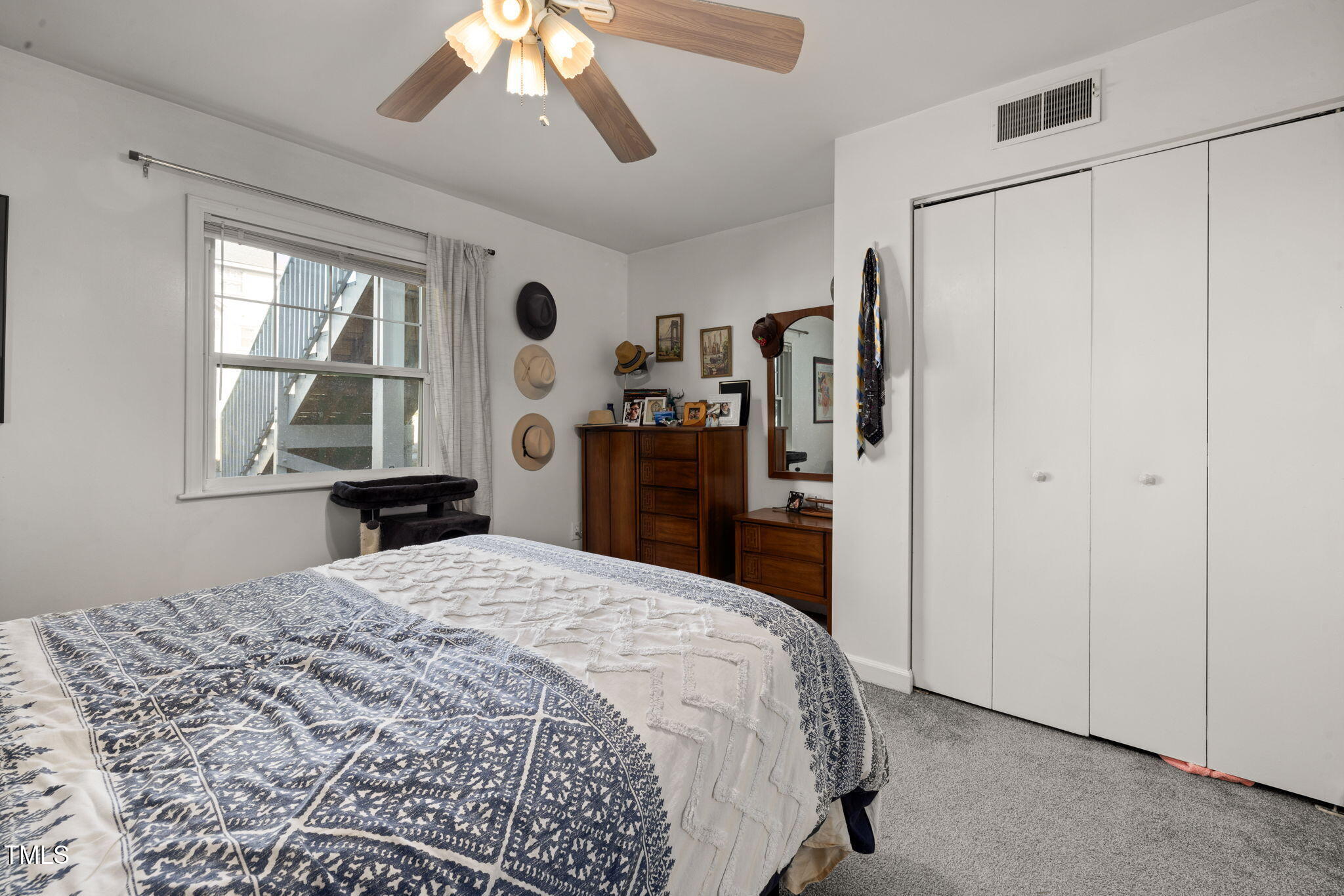 2520 Avent Ferry Road, Unit 103 Raleigh, NC 27606 - Photo 15 of 23 18-web-or-mls-7K5A2235-2