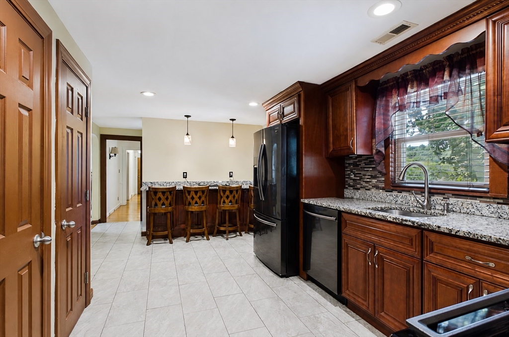 73 Lanark Road Malden, MA 02148 - Photo 24 of 30 Gallery Image 24