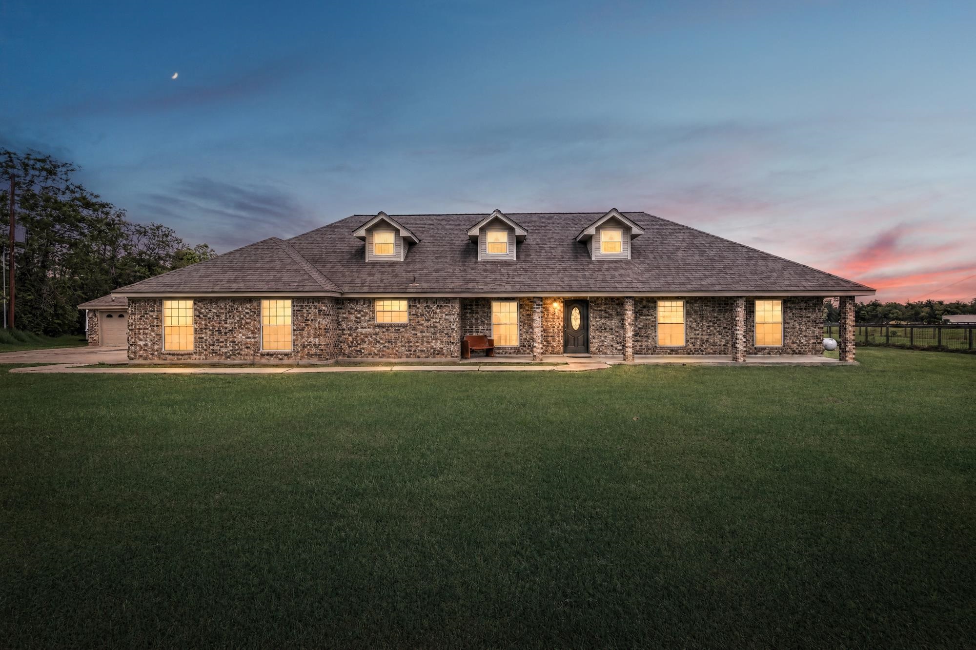 8295 Winzer Road Beaumont, TX 77705 - Photo 8 of 43