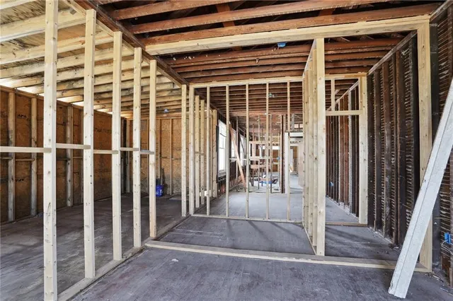 $200,000 | 2033 Desire Street, New Orleans, LA 70117