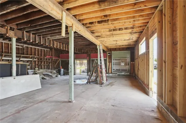 $200,000 | 2033 Desire Street, New Orleans, LA 70117