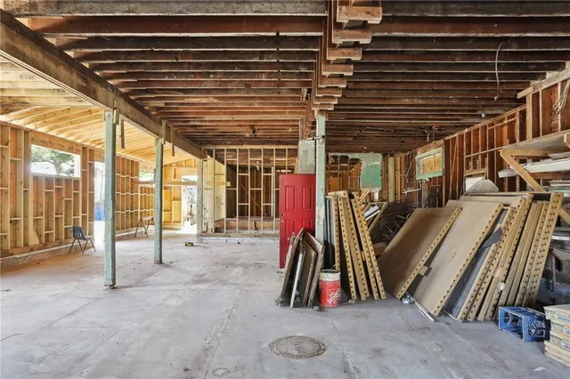 $200,000 | 2033 Desire Street, New Orleans, LA 70117