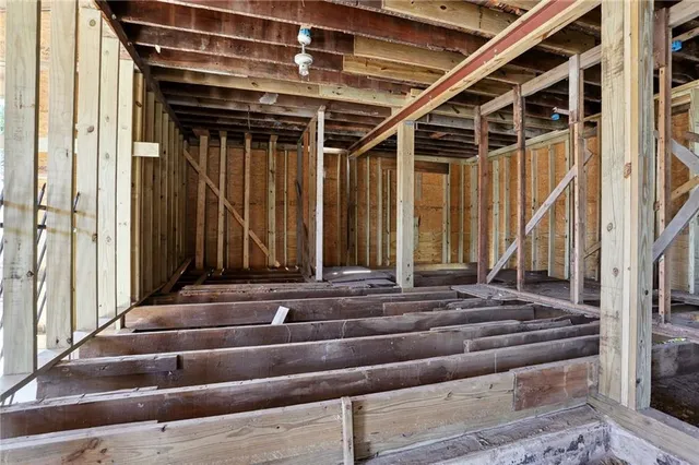 $200,000 | 2033 Desire Street, New Orleans, LA 70117