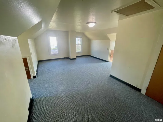 $190,000 | 1022 Sheldon Street, Elkhart, IL 62634