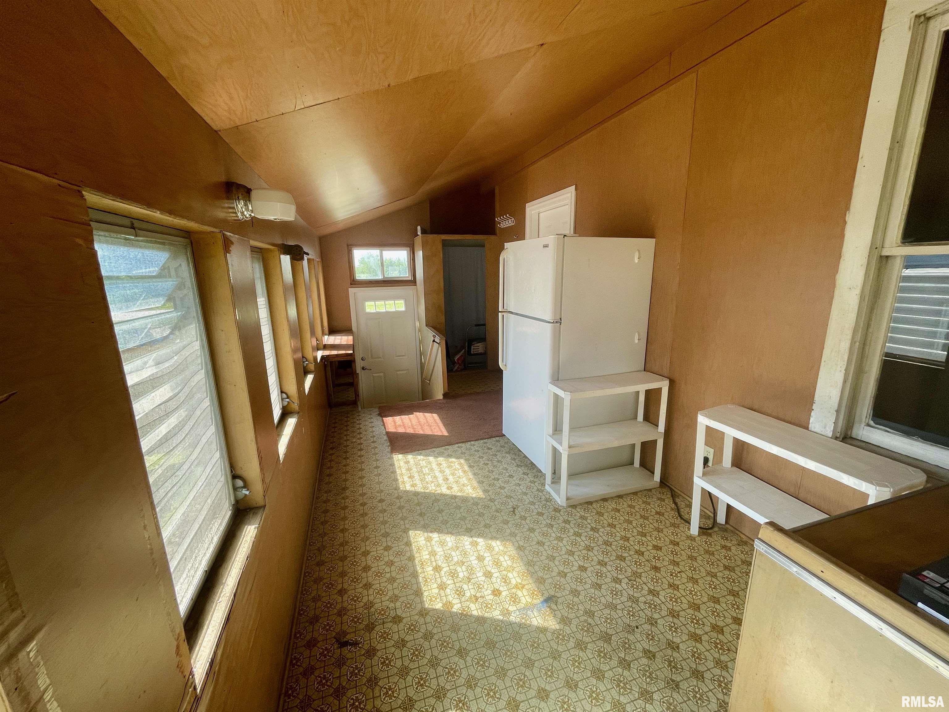 1022 Sheldon Street Elkhart, IL 62634 - Photo 17 of 20