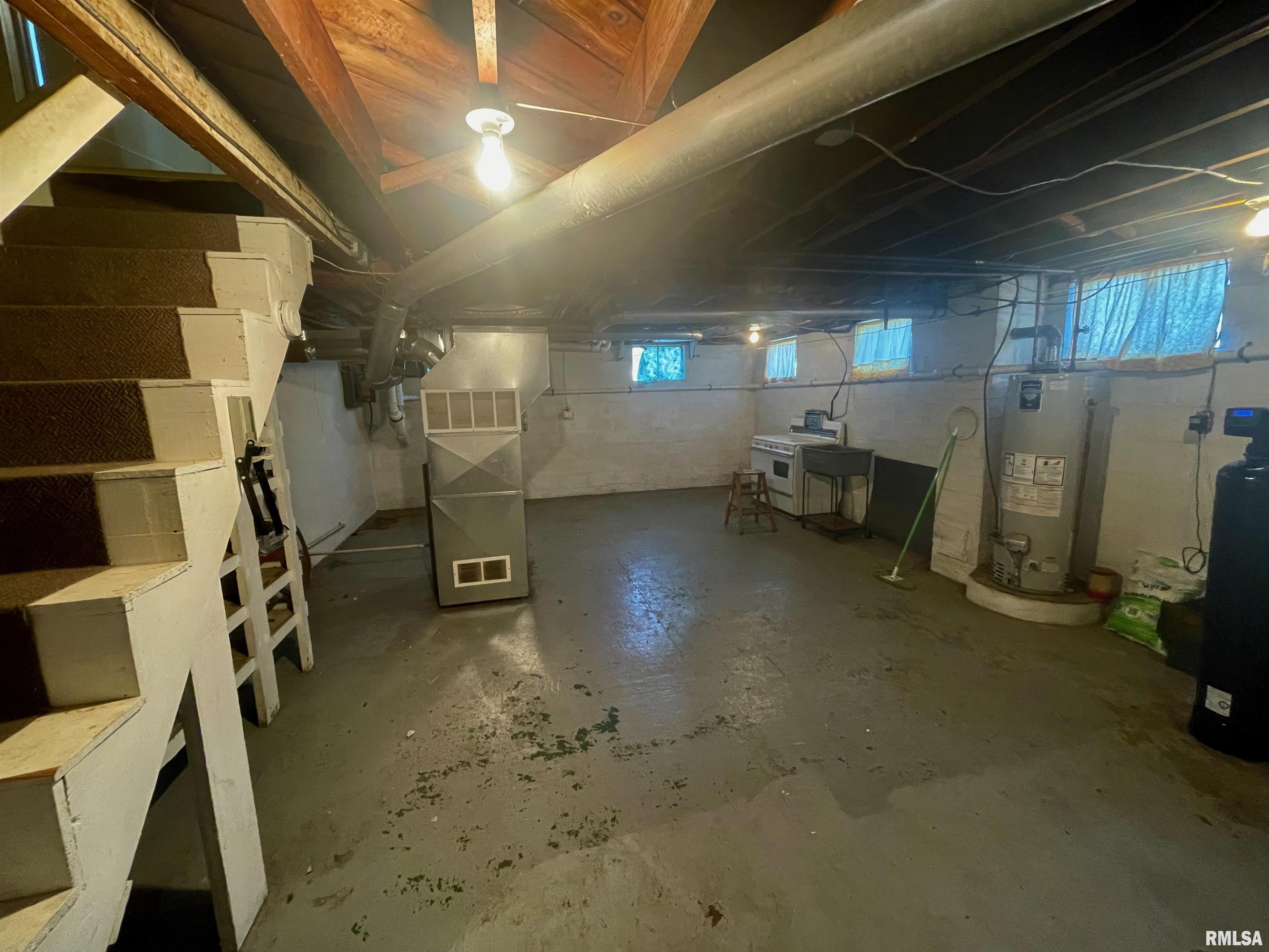 1022 Sheldon Street Elkhart, IL 62634 - Photo 18 of 20