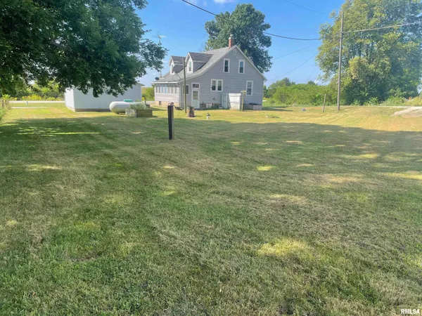 $169,600 | 1022 Sheldon Street, Elkhart, IL 62634